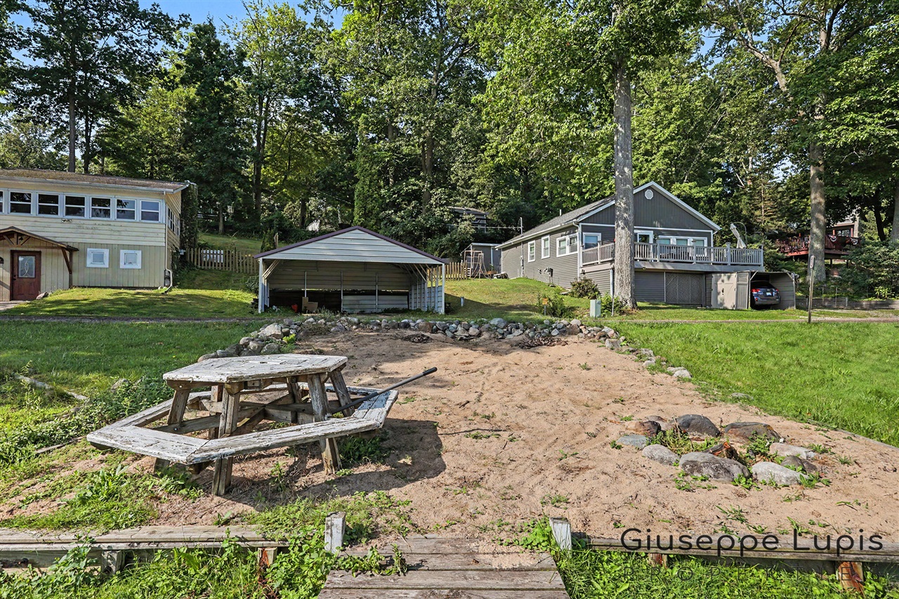 40th image of 12309 Canter Dr, Belding, MI 48809 | MLS# 70551190