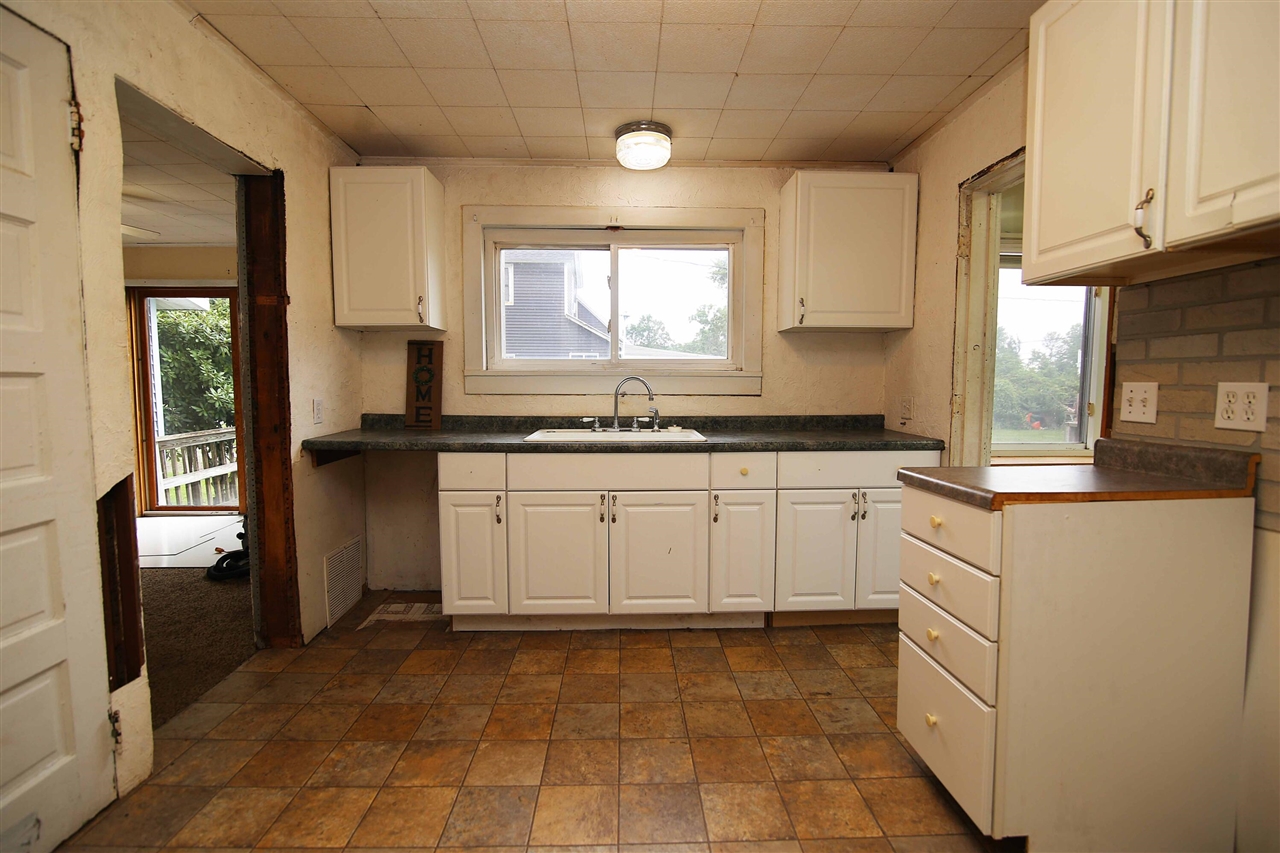 2nd image of 406 Spring St, Three Rivers, MI 49093 | MLS# 70551203