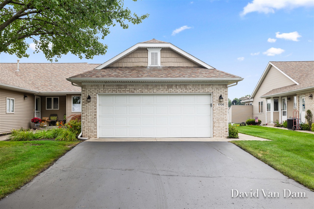 3rd image of 1706 Lisa Dr, Byron Center, MI 49315 | MLS# 70551216