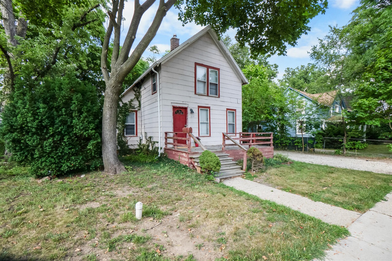 2nd image of 124 Felch St, Ann Arbor, MI 48103 | MLS# 70551245