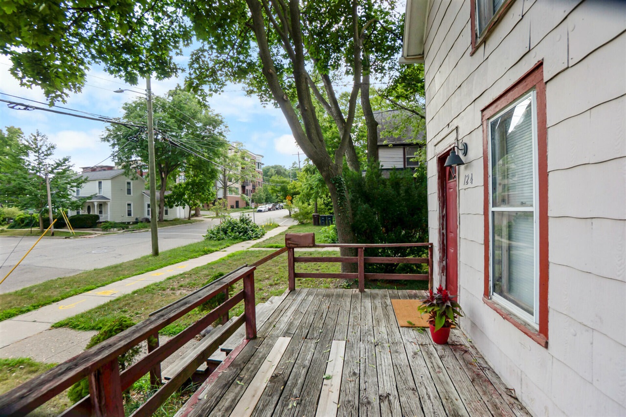 3rd image of 124 Felch St, Ann Arbor, MI 48103 | MLS# 70551245