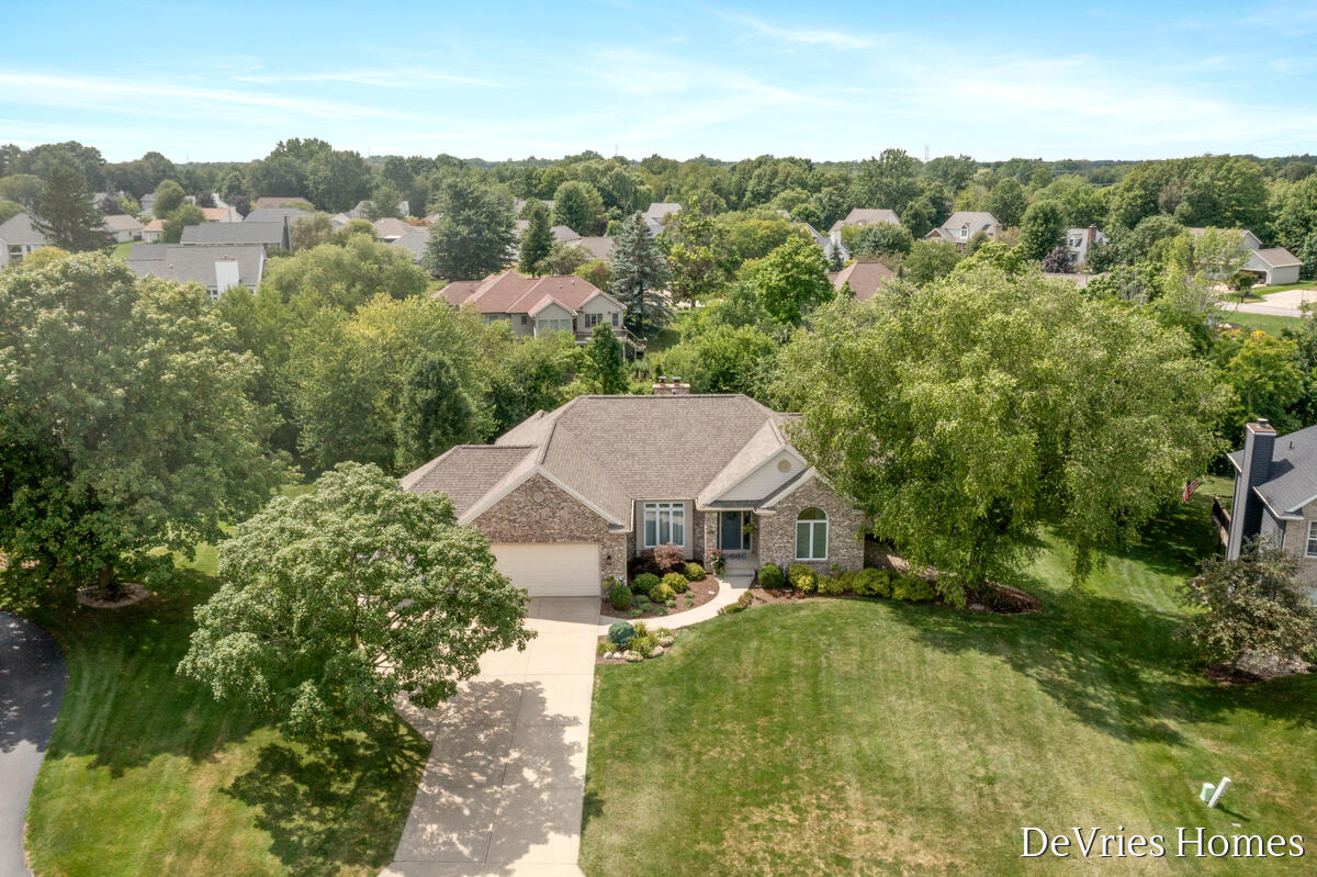 2nd image of 6311 Summerhill Dr, Hudsonville, MI 49426 | MLS# 70551269