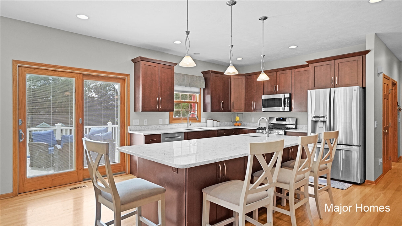 5th image of 878 Wallin Dr, Jenison, MI 49428 | MLS# 70551271