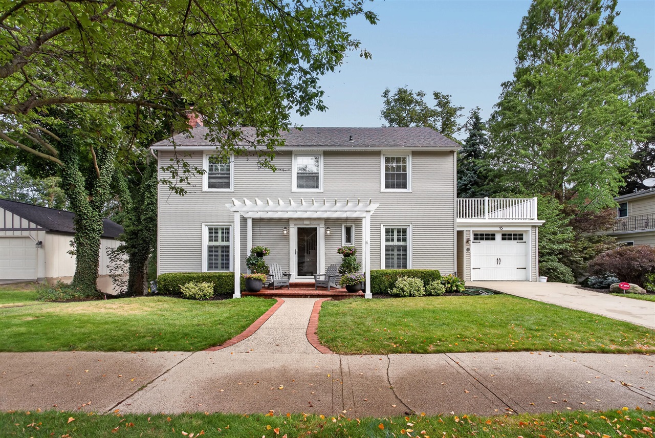 Photo 1 of Single family home for sale at 15 W 25th Street, Holland, MI 49423 | MLS# 70551276 | Listing updated on 2026-10-05