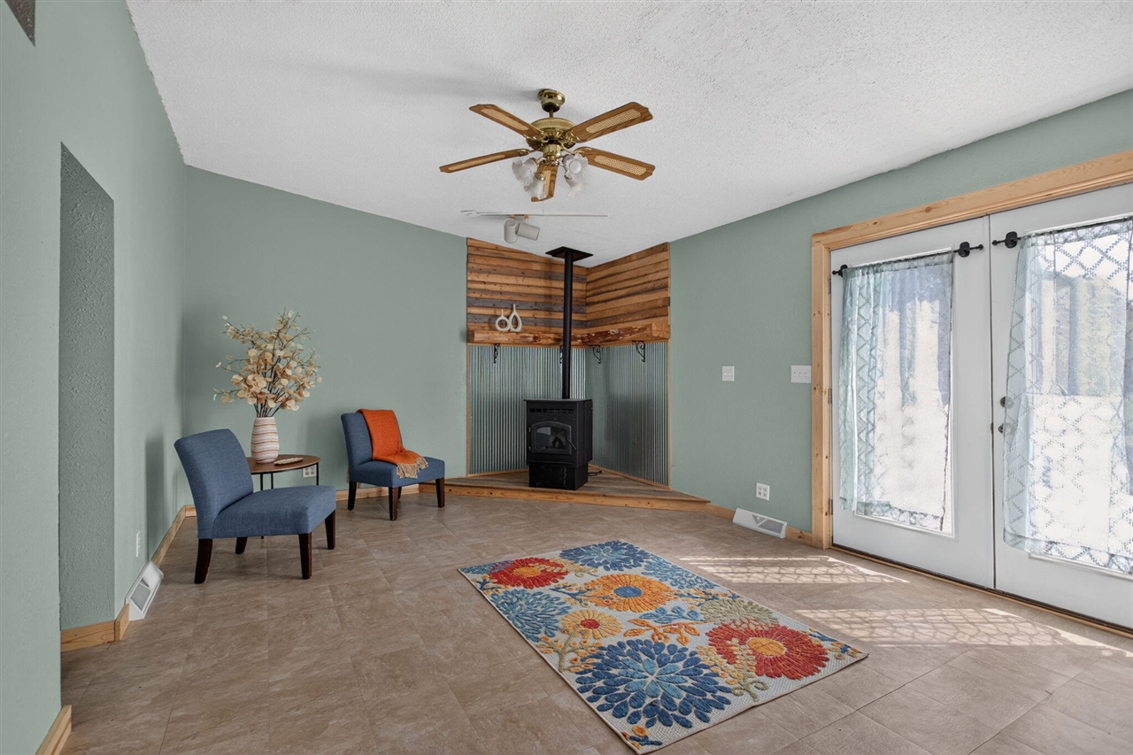 2nd image of 8991 N Meridian Rd, Pleasant Lake, MI 49272 | MLS# 70551322