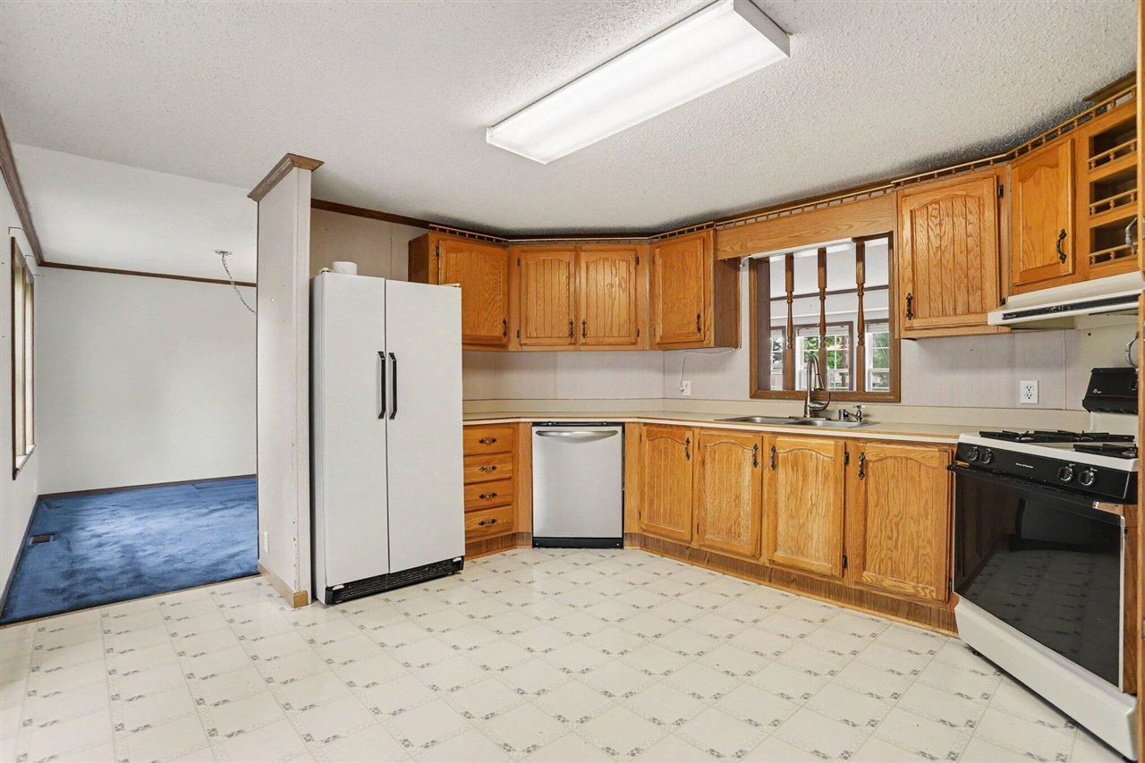 3rd image of 128 Shaffmaster Blvd, Bronson, MI 49028 | MLS# 70551348