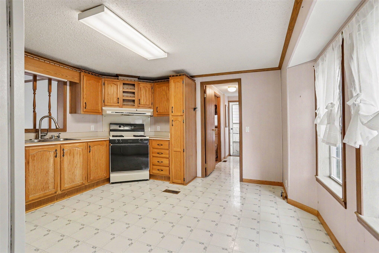 4th image of 128 Shaffmaster Blvd, Bronson, MI 49028 | MLS# 70551348