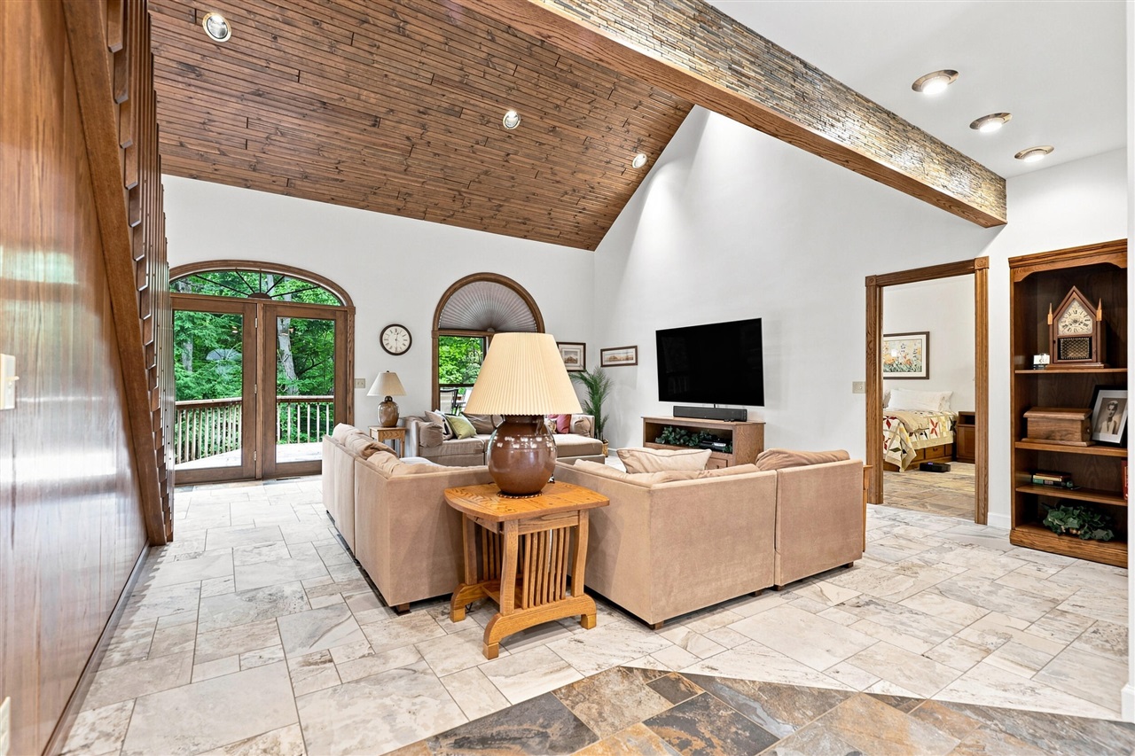 5th image of 8423 S Harnden Dr, Fremont, MI 49412 | MLS# 70551360