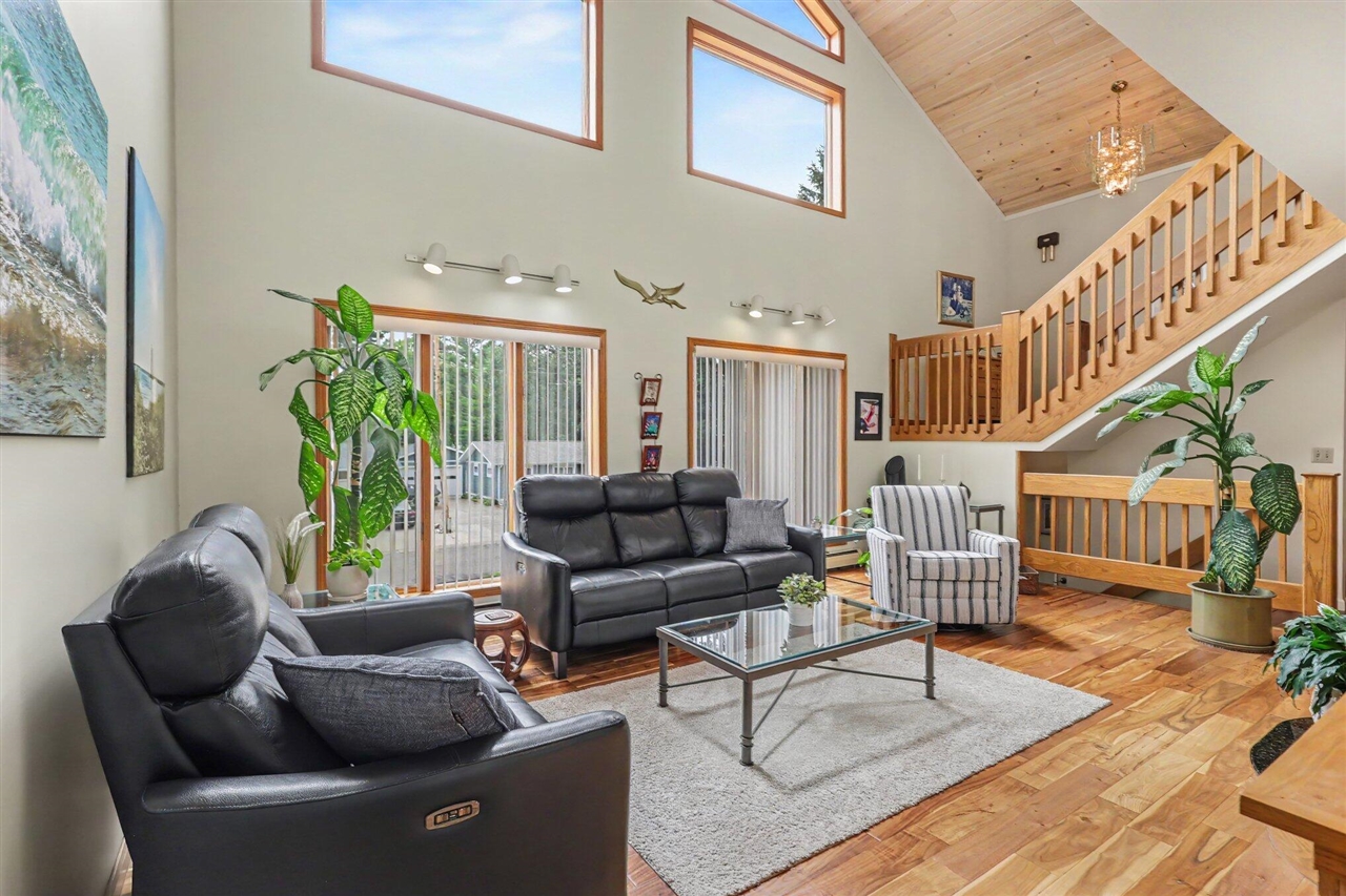 2nd image of 2335 Bluffton Ave, Muskegon, MI 49441 | MLS# 70551382