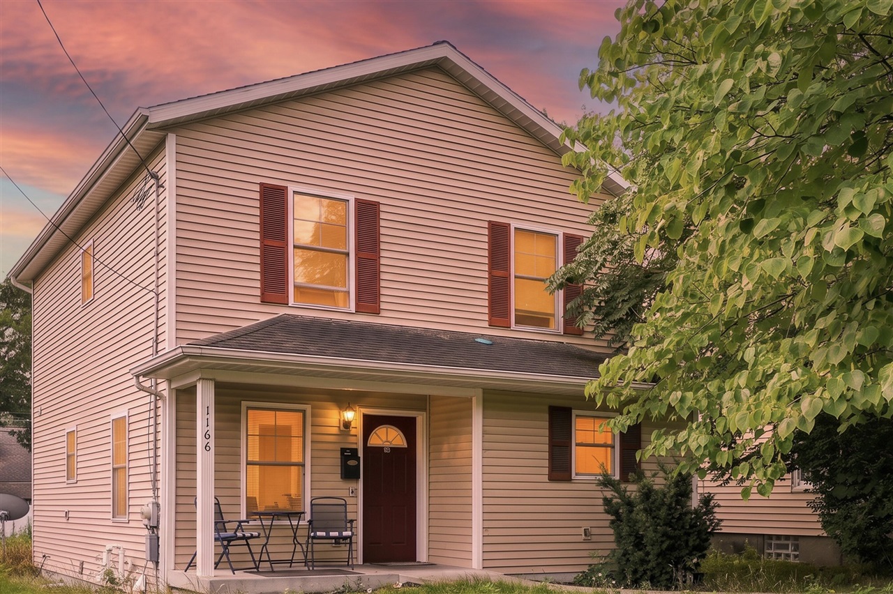 1st image of 1166 Lee St, Wyoming, MI 49509 | MLS# 70551396