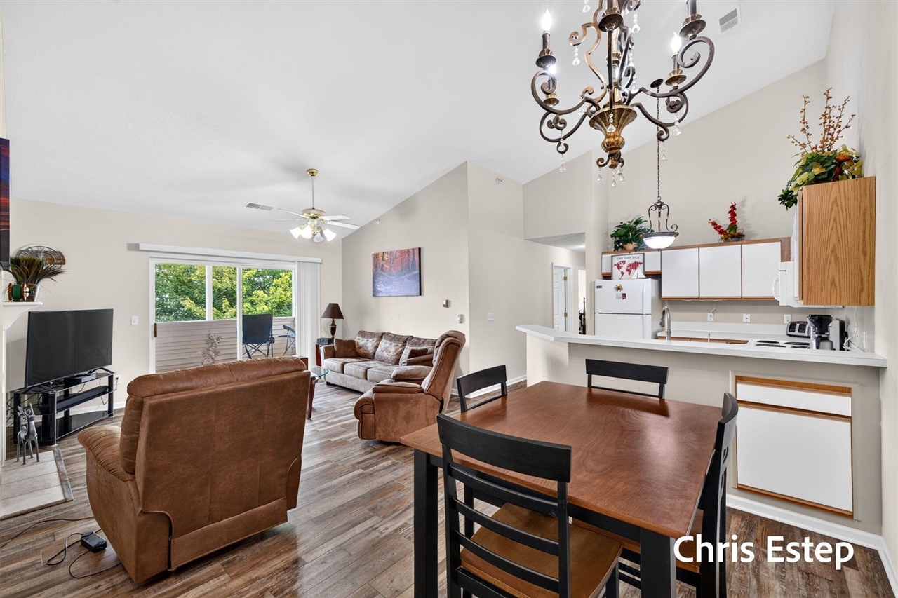 3rd image of 5877 Crosswinds Dr #31, Norton Shores, MI 49444 | MLS# 70551405