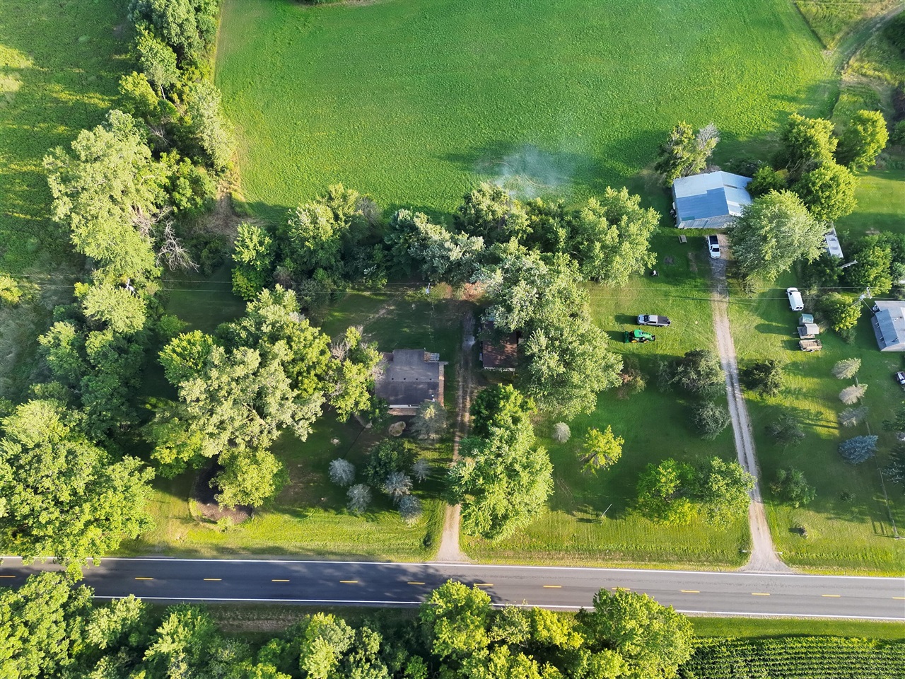 2nd image of 4120 E Haslett Rd, Perry, MI 48872 | MLS# 70551416