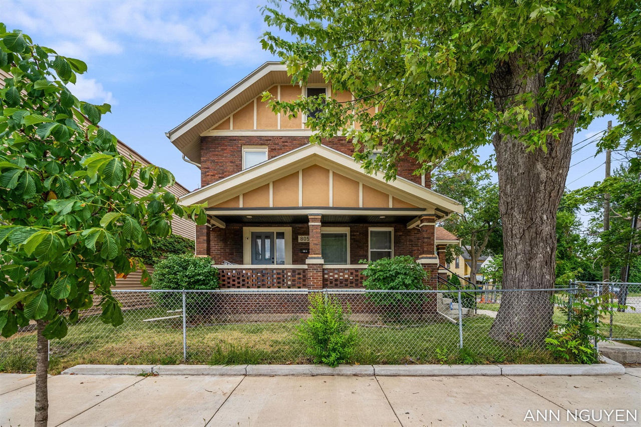 4th image of 805 Cesar E Chavez Ave, Grand Rapids, MI 49503 | MLS# 70551421