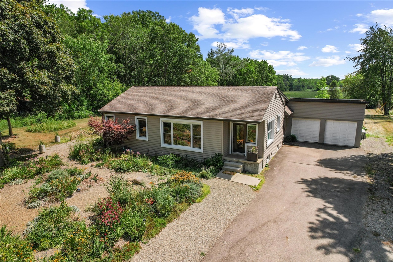 2nd image of 5226 Pontiac Trl, Ann Arbor, MI 48105 | MLS# 70551437
