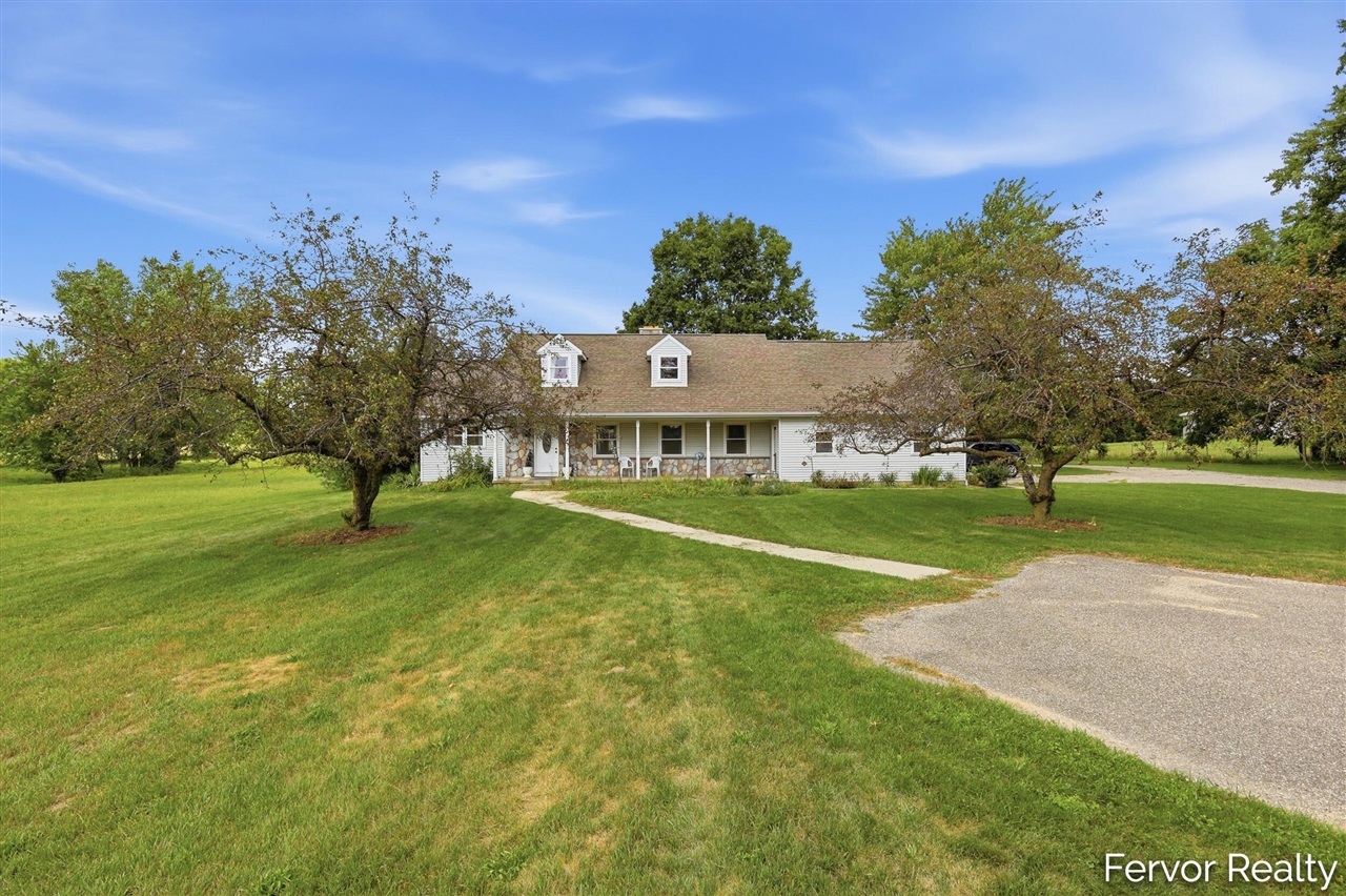 1st image of 1313 64th St, Byron Center, MI 49315 | MLS# 70551456