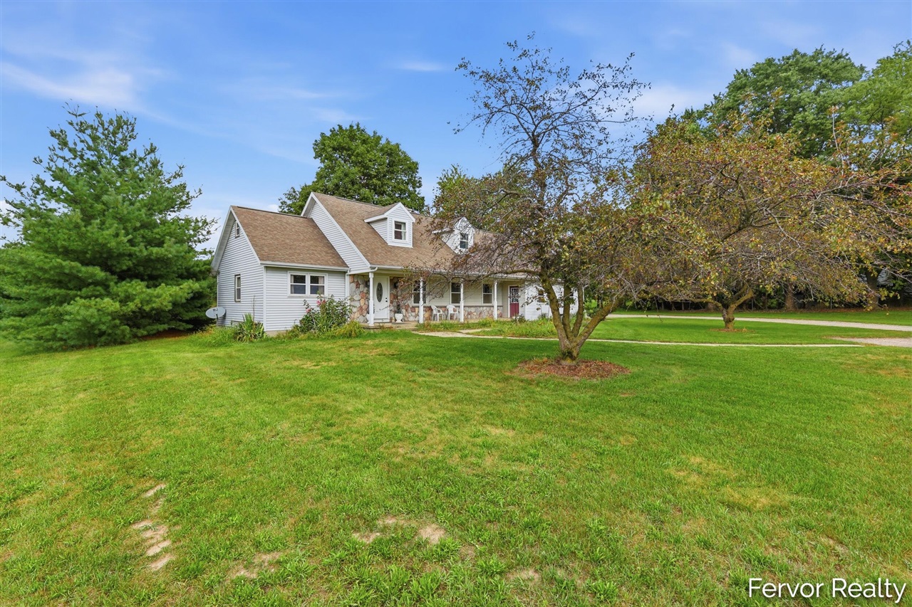 image of 1313 64th St, Byron Center, MI 49315 | MLS# 70551456