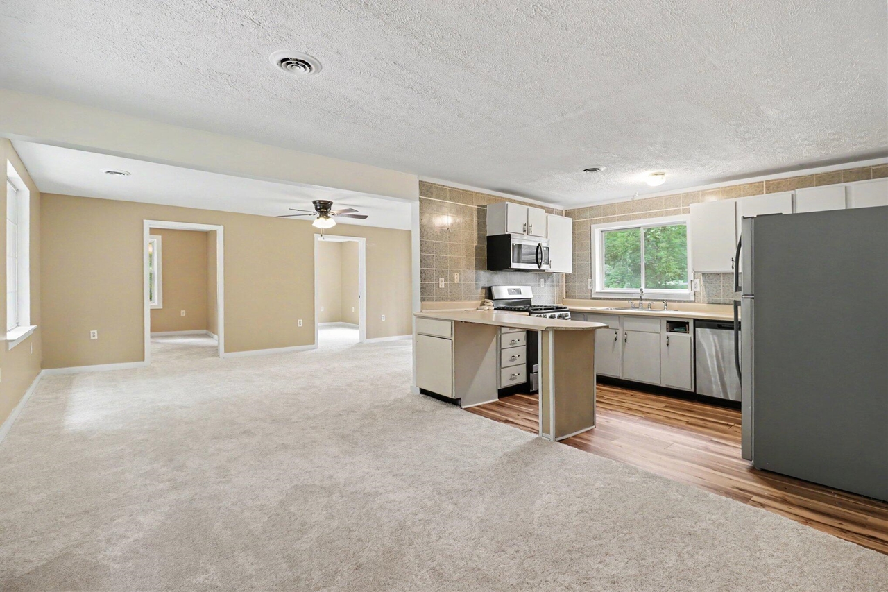 5th image of 6860 Maple St, Newaygo, MI 49337 | MLS# 70551458