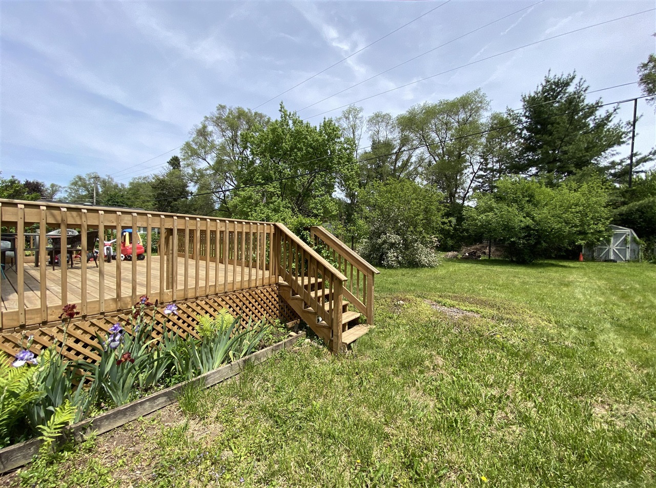Photo 3 of Single family home for sale at 9070 Walnut Dr, Whitmore Lake, MI 48189 | MLS# 70551466 | Listing updated on 2026-09-12