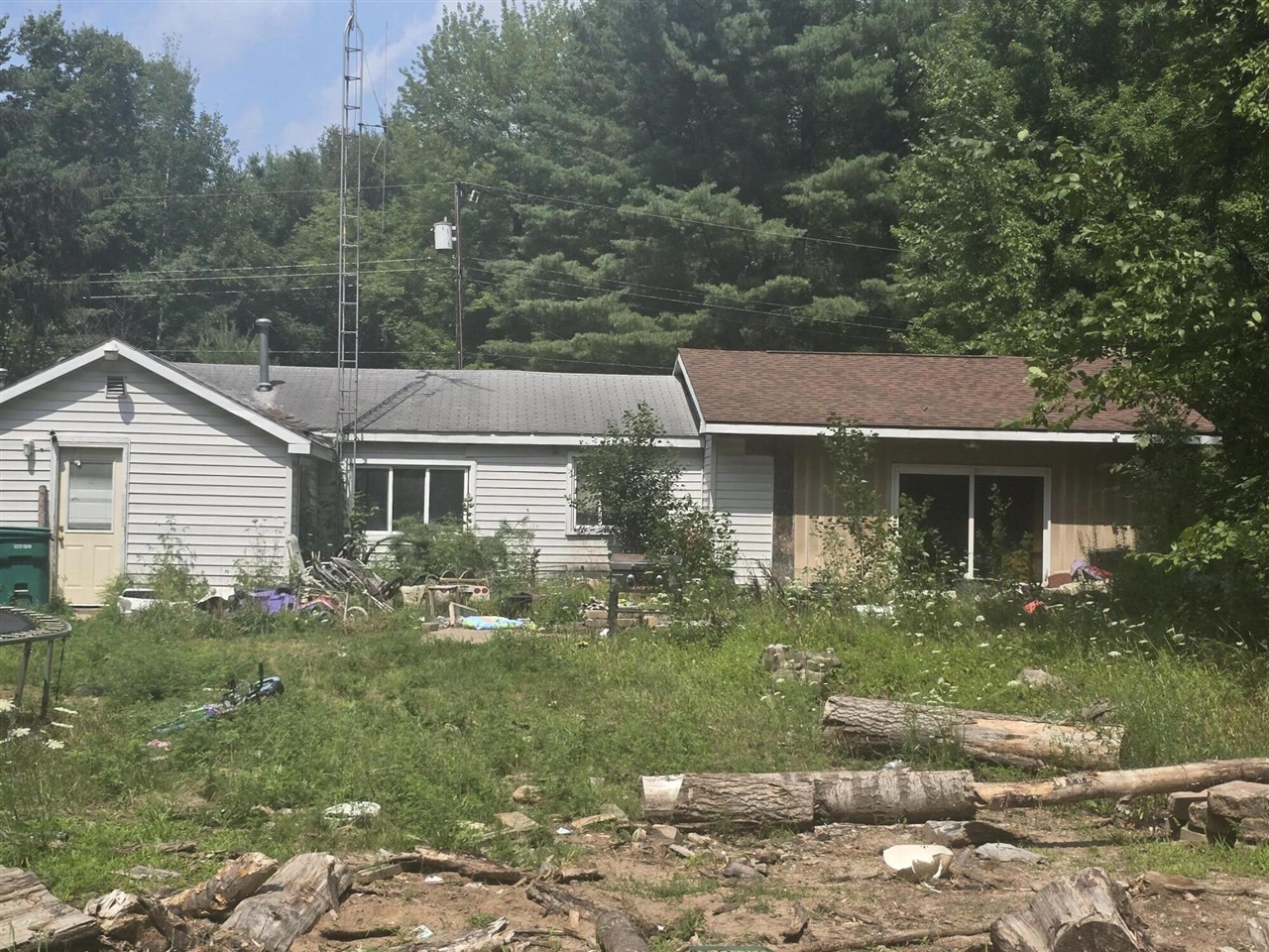 1st image of 317 Oak St, Gladwin, MI 48624 | MLS# 70551480