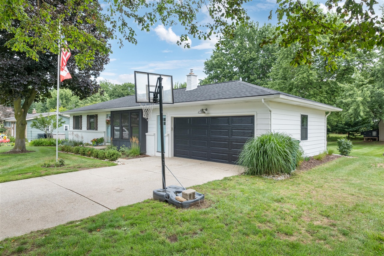 3rd image of 14096 12Th Ave, Marne, MI 49435 | MLS# 70551495