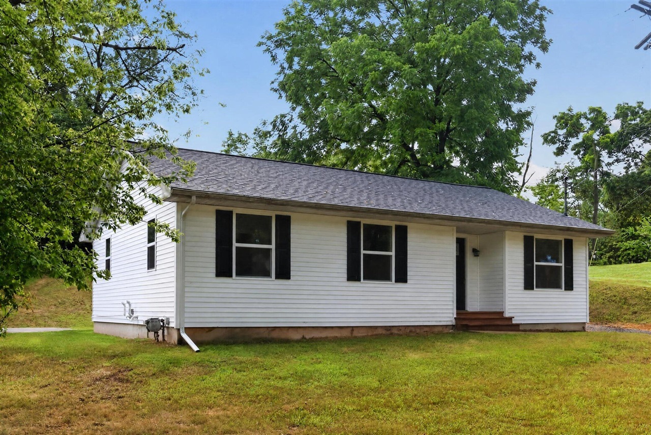 Photo 1 of Single family home for sale at 3427 Wood St, Kalamazoo, MI 49008 | MLS# 70551496 | Listing updated on 2026-09-13