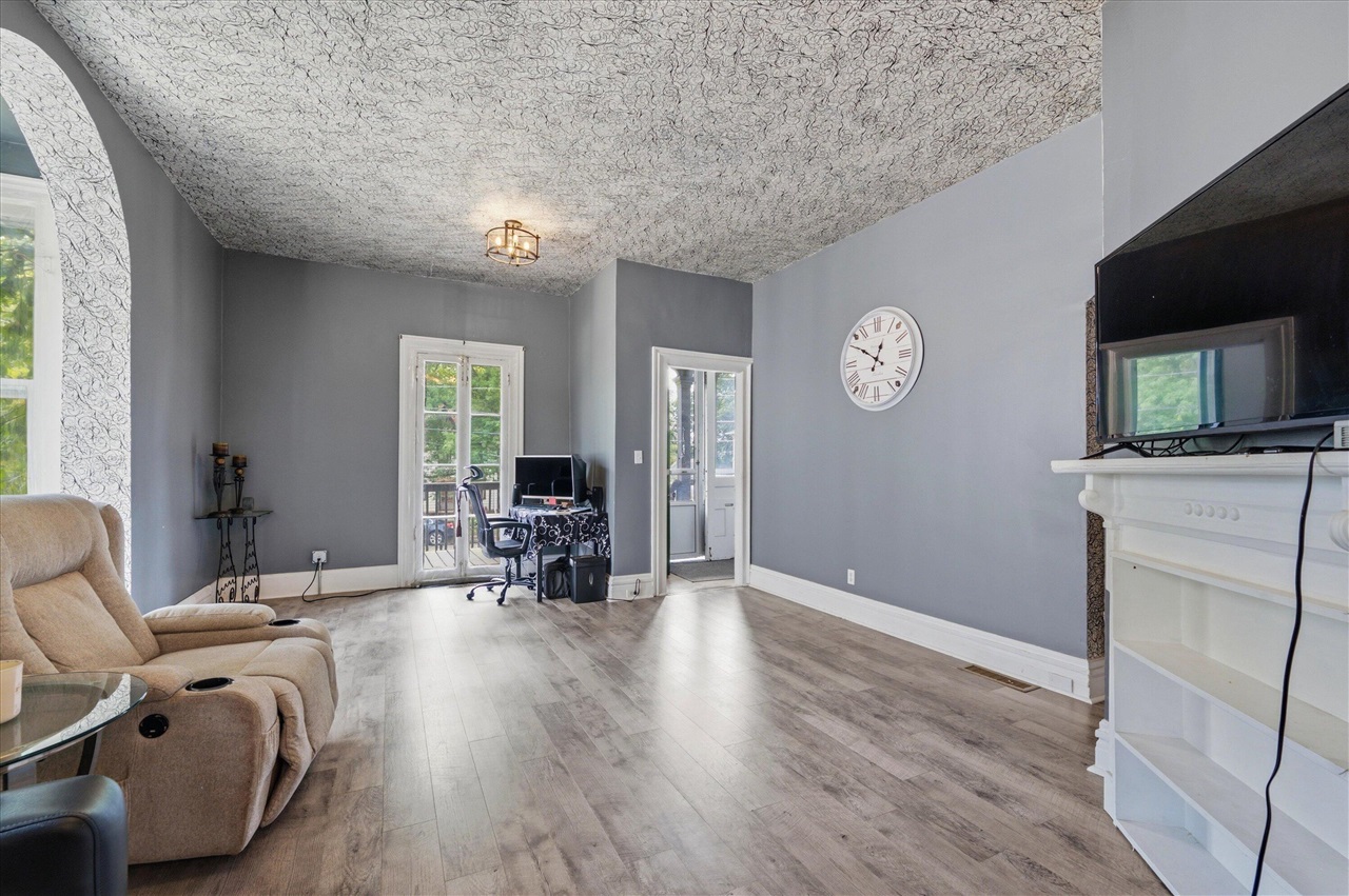 5th image of 202 3Rd St, Jackson, MI 49201 | MLS# 70551502