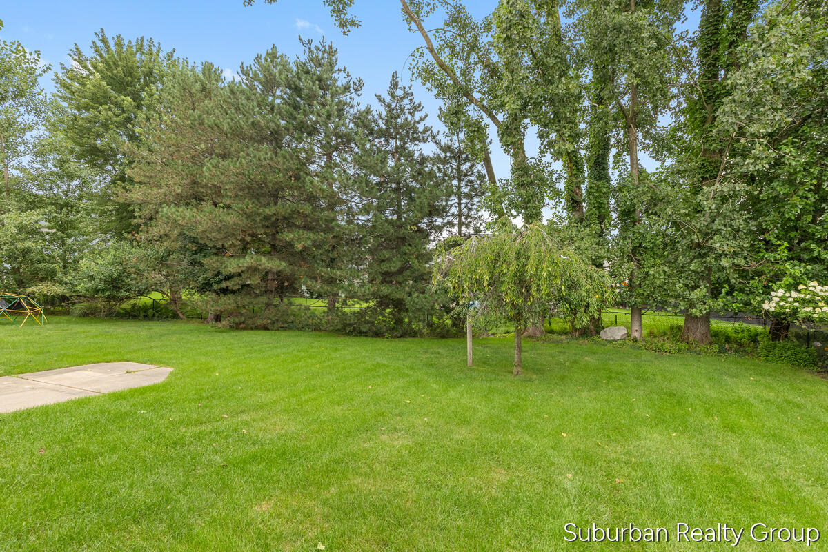 40th image of 2543 Glencairin Dr, Grand Rapids, MI 49504 | MLS# 70551503