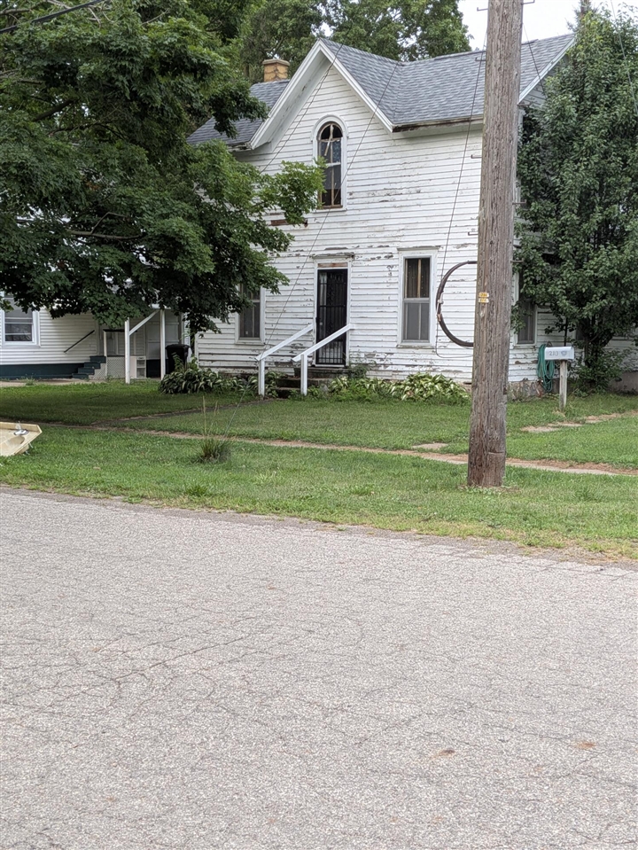 1st image of 210 N Sophia St, Homer, MI 49245 | MLS# 70551514