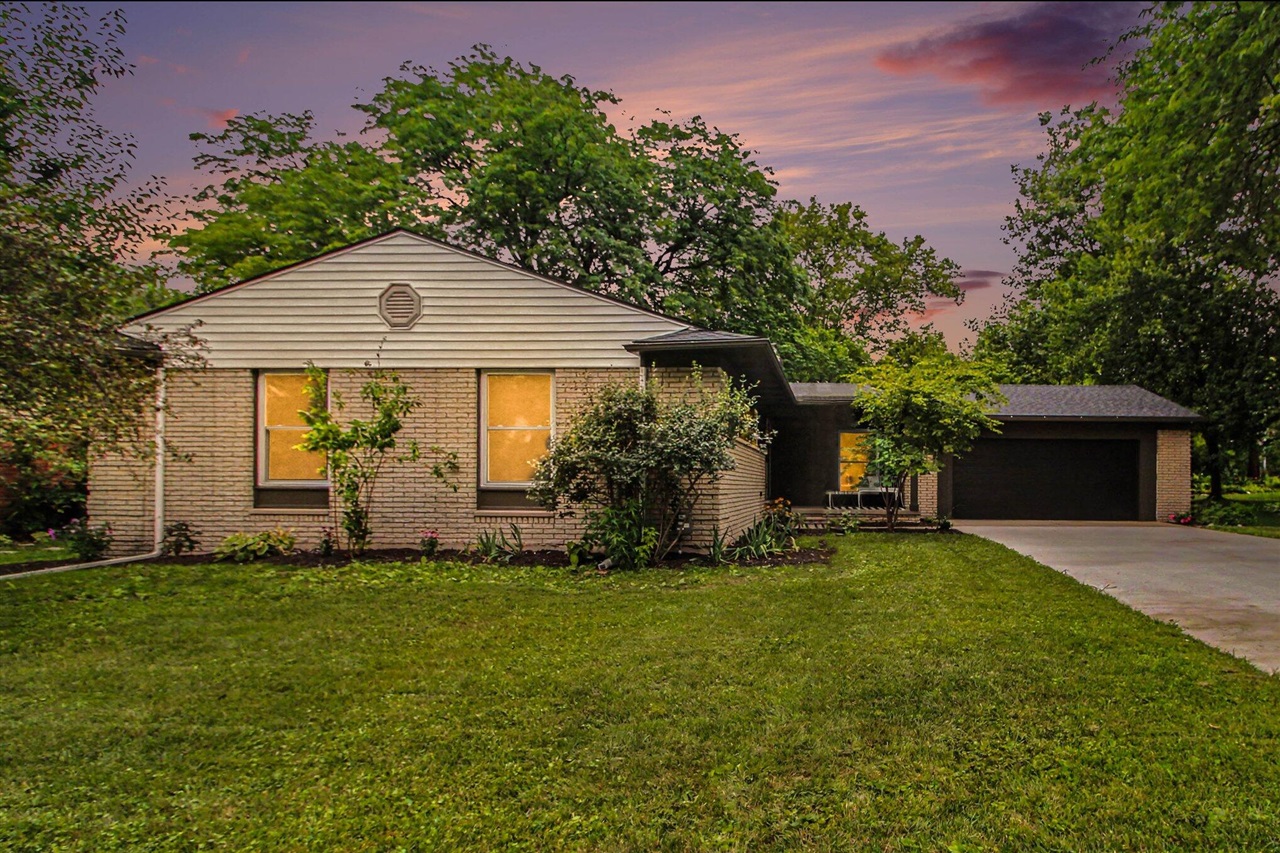 2nd image of 1526 Barnard Rd, Ann Arbor, MI 48103 | MLS# 70551540