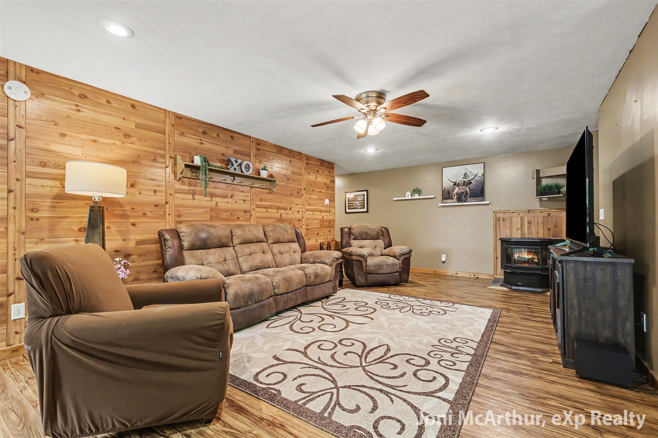 5th image of 11801 19 Mile Rd, Cedar Springs, MI 49319 | MLS# 70551547