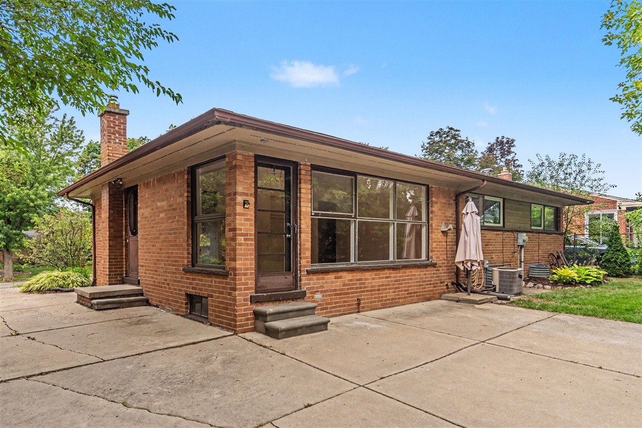 5th image of 1517 Catalina Dr, Ann Arbor, MI 48103 | MLS# 70551567