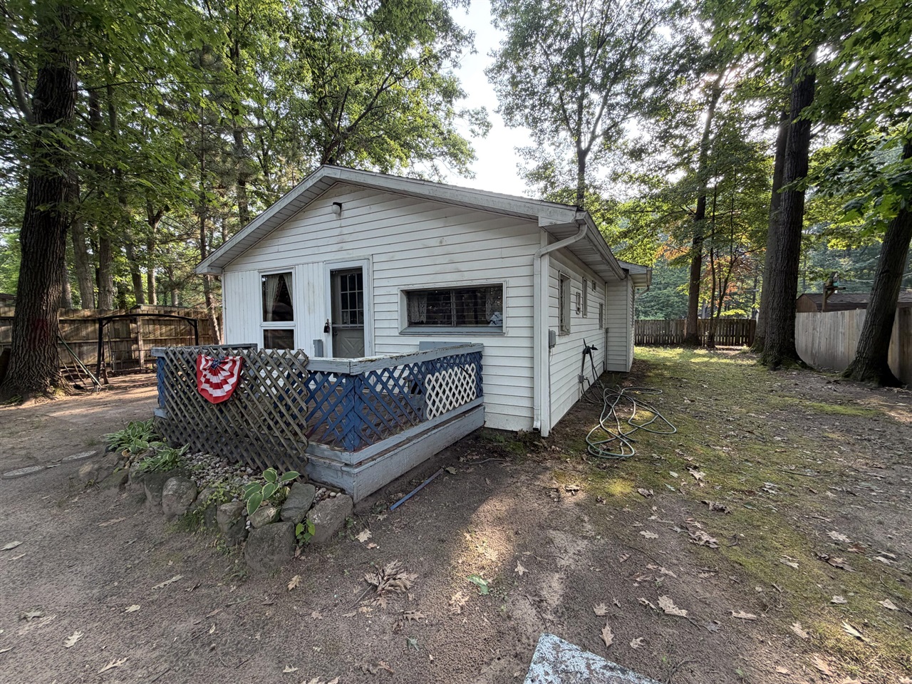 1st image of 11660 Oriole Dr, Lakeview, MI 48850 | MLS# 70551596