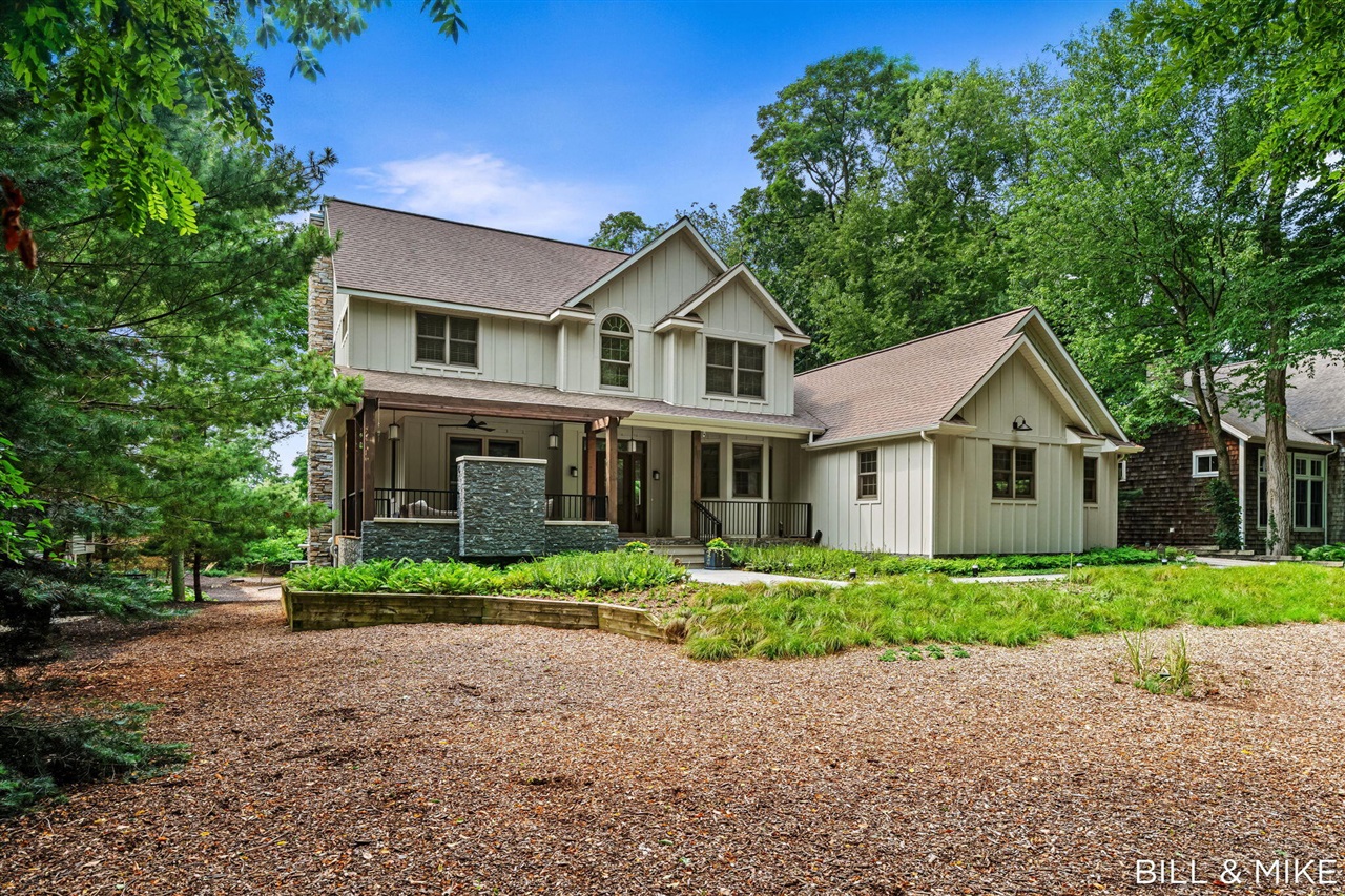 Photo 2 of Single family home for sale at 2840 Lake Breeze Dr, Fennville, MI 49408 | MLS# 70551604 | Listing updated on 2026-09-24