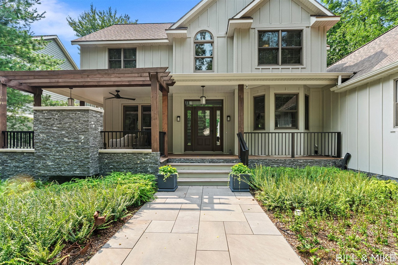 Photo 3 of Single family home for sale at 2840 Lake Breeze Dr, Fennville, MI 49408 | MLS# 70551604 | Listing updated on 2026-09-24