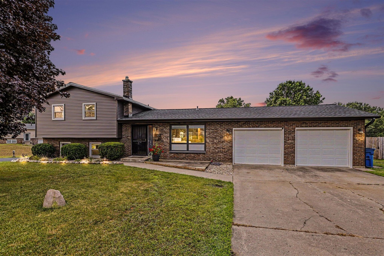 1st image of 164 Humphrey Dr, Battle Creek, MI 49014 | MLS# 70551609