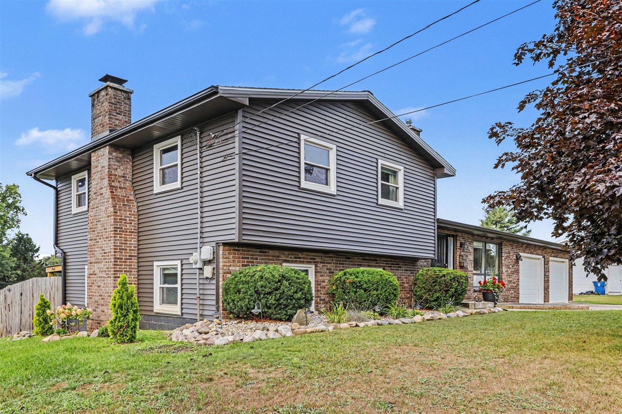 2nd image of 164 Humphrey Dr, Battle Creek, MI 49014 | MLS# 70551609