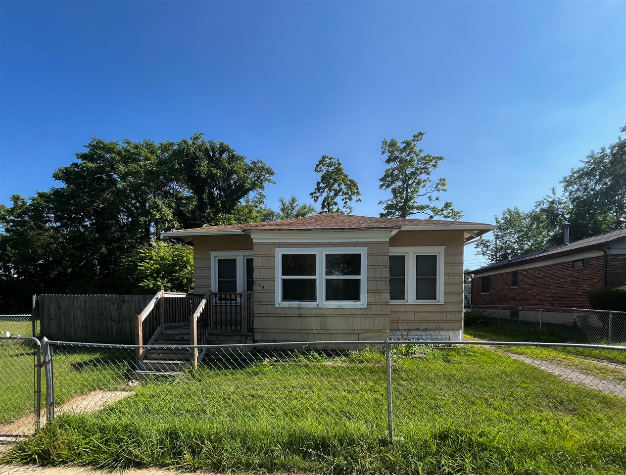 1st image of 864 Highland Ave, Benton Harbor, MI 49022 | MLS# 70551617