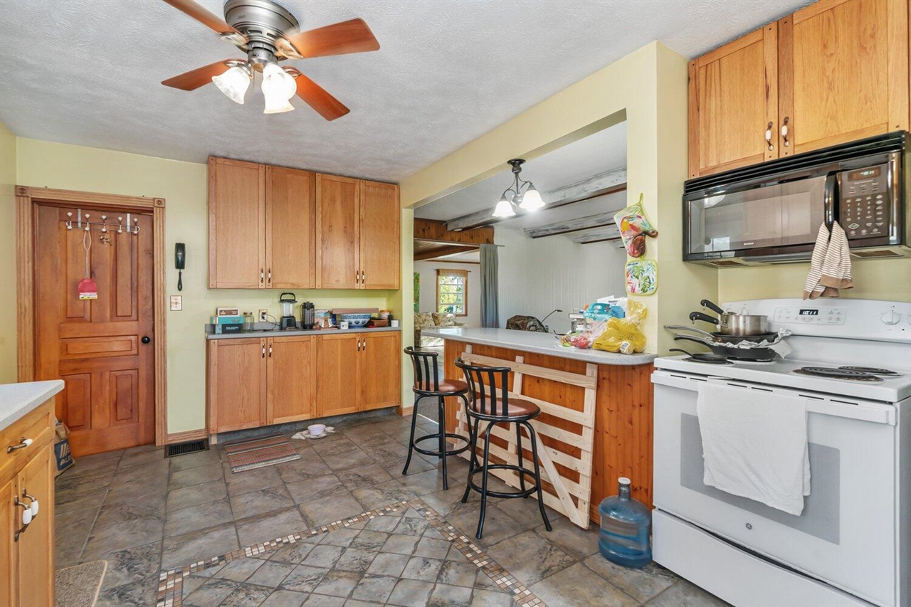 4th image of 9031 Adams Rd, Middleville, MI 49333 | MLS# 70551638