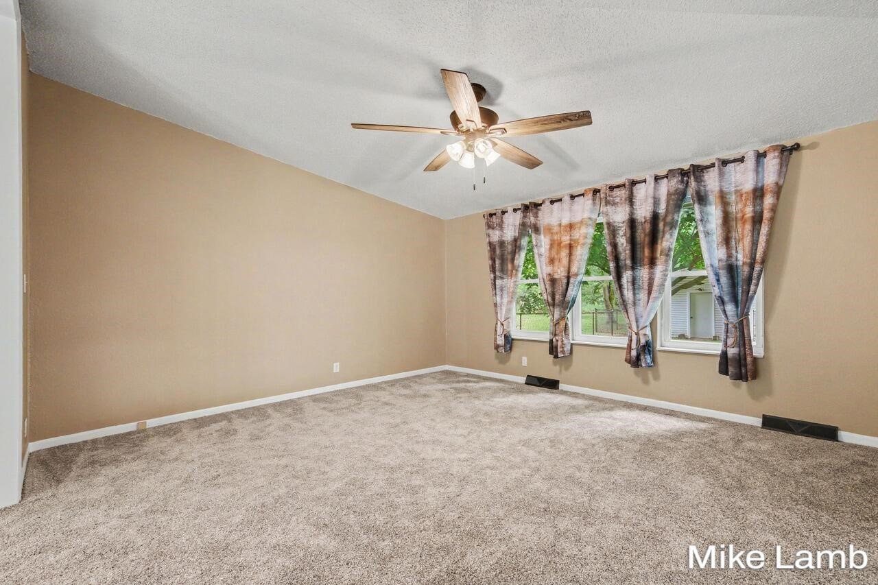 4th image of 3605 Lo Al Dr, Ravenna, MI 49451 | MLS# 70551657