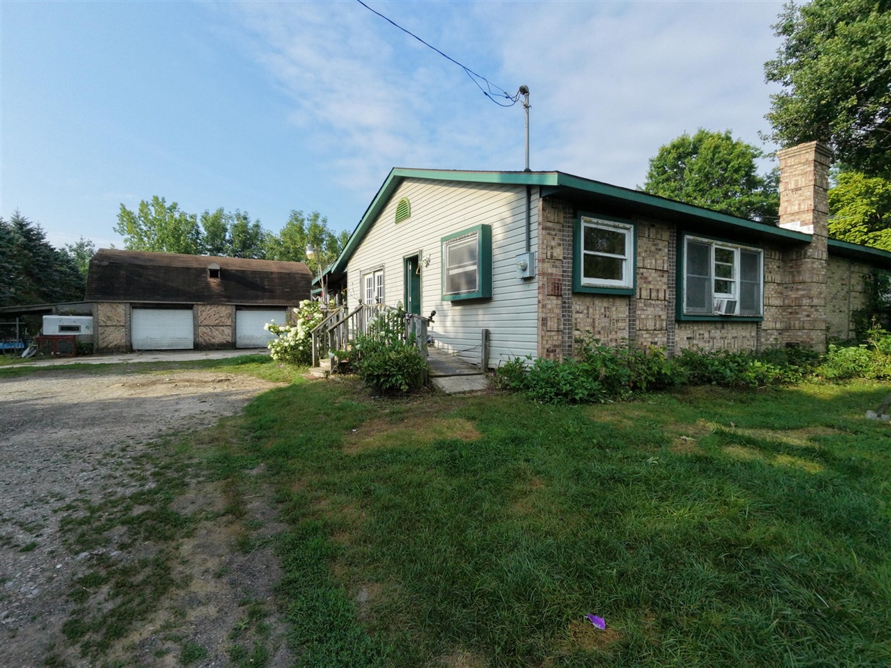 1st image of 1215 Dale Road, Beaverton, MI 48612 | MLS# 70551671