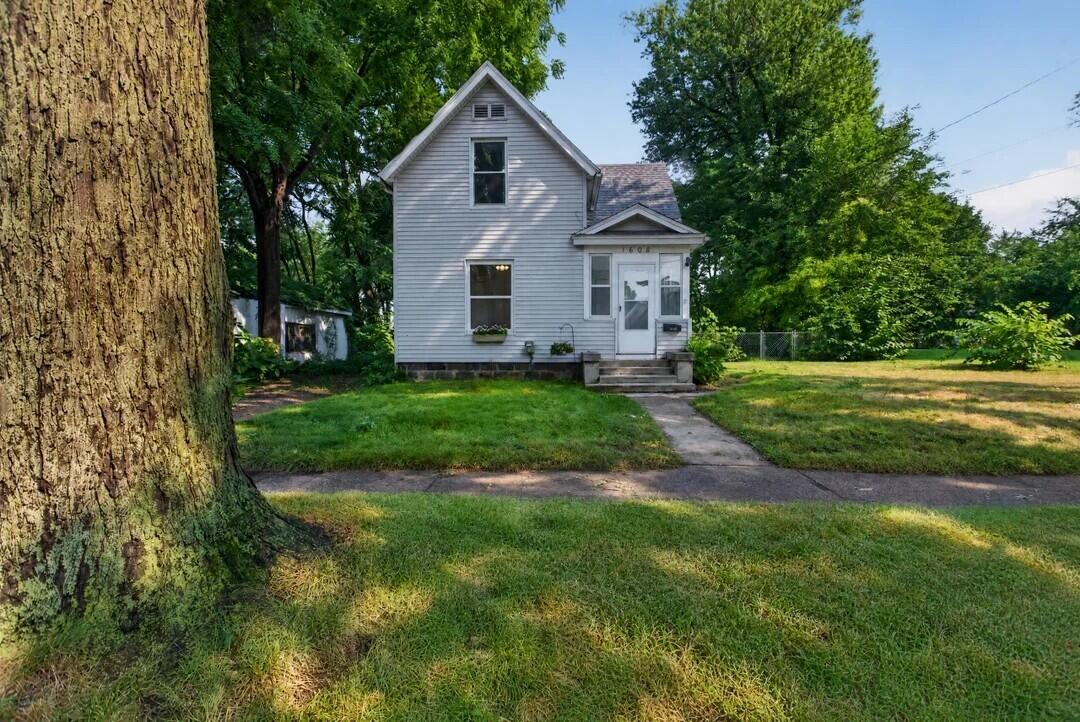 1st image of 1608 Chapin St, Jackson, MI 49203 | MLS# 70551678