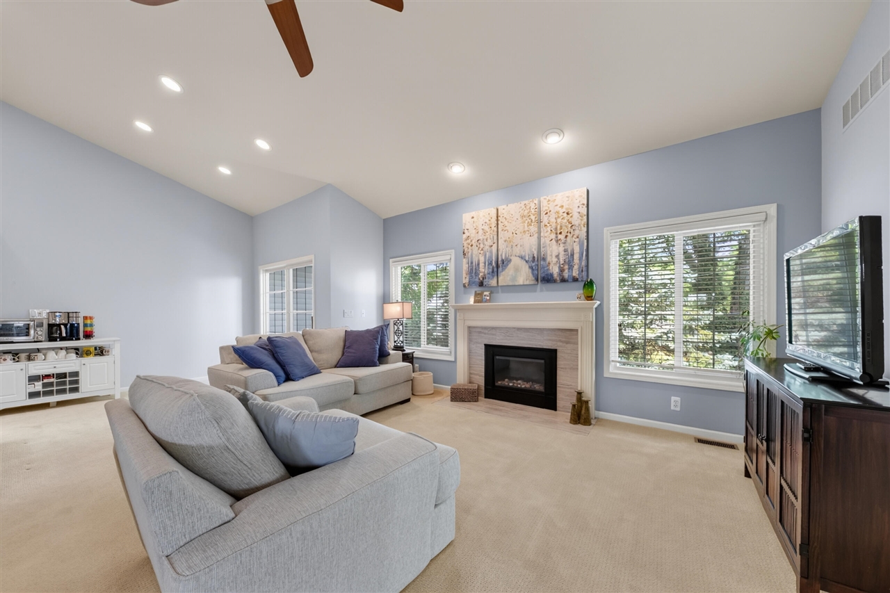 Photo 4 of Condo for sale at 1684 Cassady Pl, Plymouth, MI 48170 | MLS# 70551726 | Listing updated on 2026-09-18