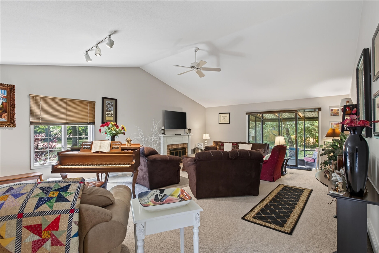 2nd image of 2277 Radcliff Cir, Grand Rapids, MI 49546 | MLS# 70551755