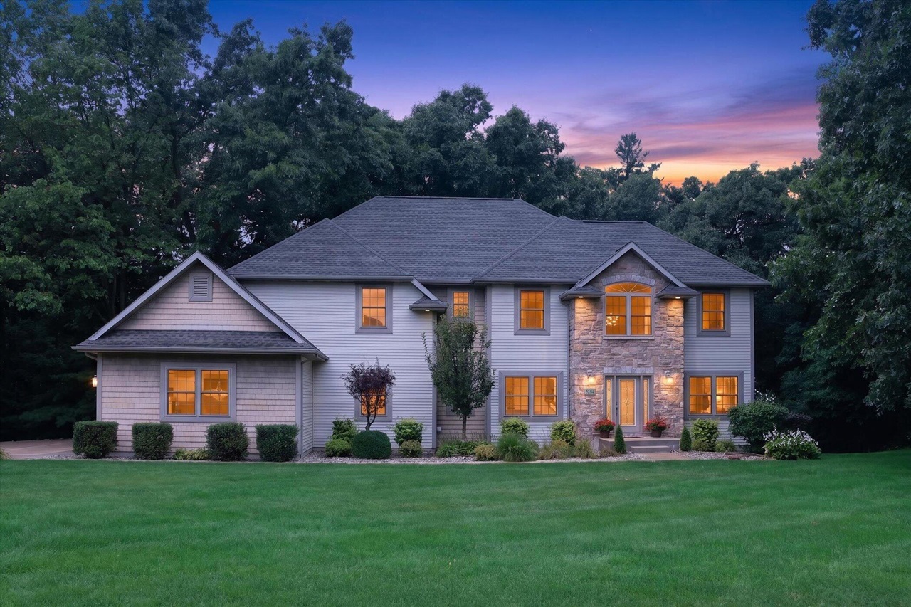 1st image of 5284 Tillman Dr, Kalamazoo, MI 49009 | MLS# 70551756