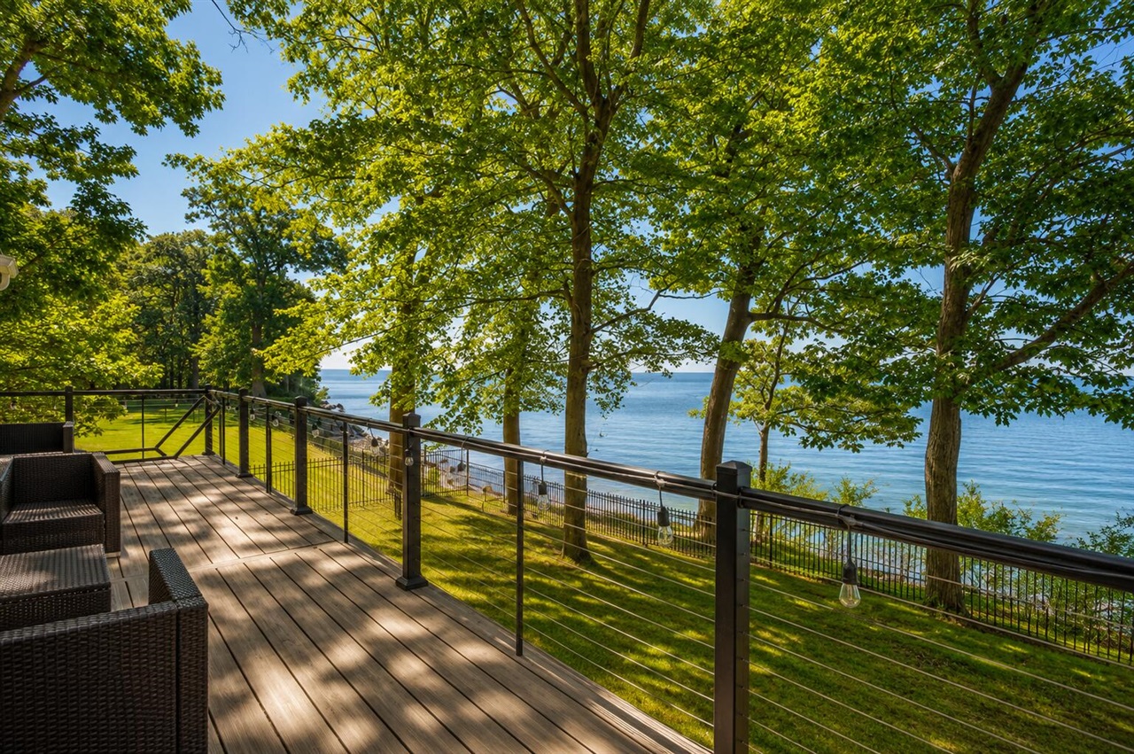 2nd image of 1722 Lake Michigan Dr, Fennville, MI 49408 | MLS# 70551786