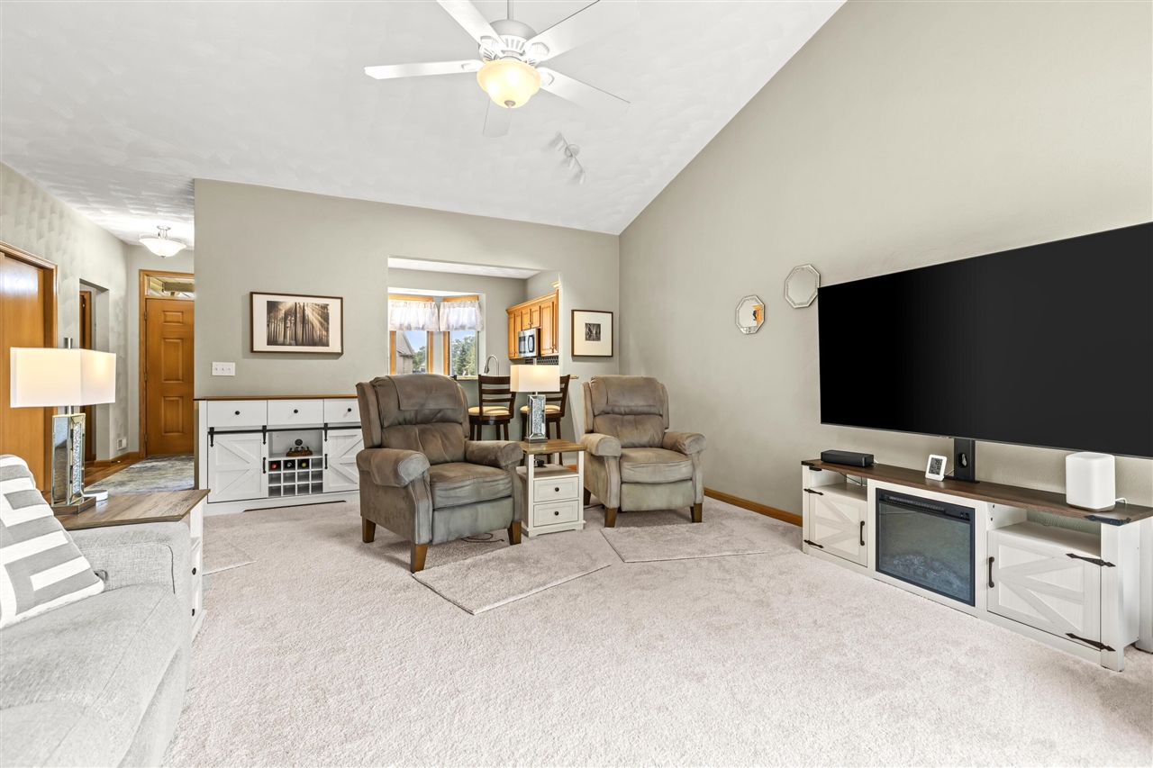 4th image of 203 Canterbury Park, Battle Creek, MI 49015 | MLS# 70551796