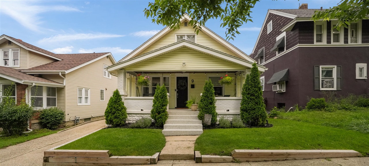 2nd image of 9 Dean St, Grand Rapids, MI 49505 | MLS# 70551808