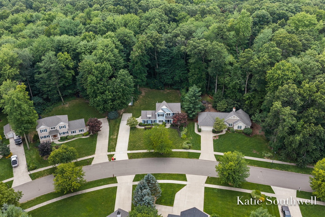2nd image of 4667 Sundial Dr, Grand Rapids, MI 49525 | MLS# 70551843