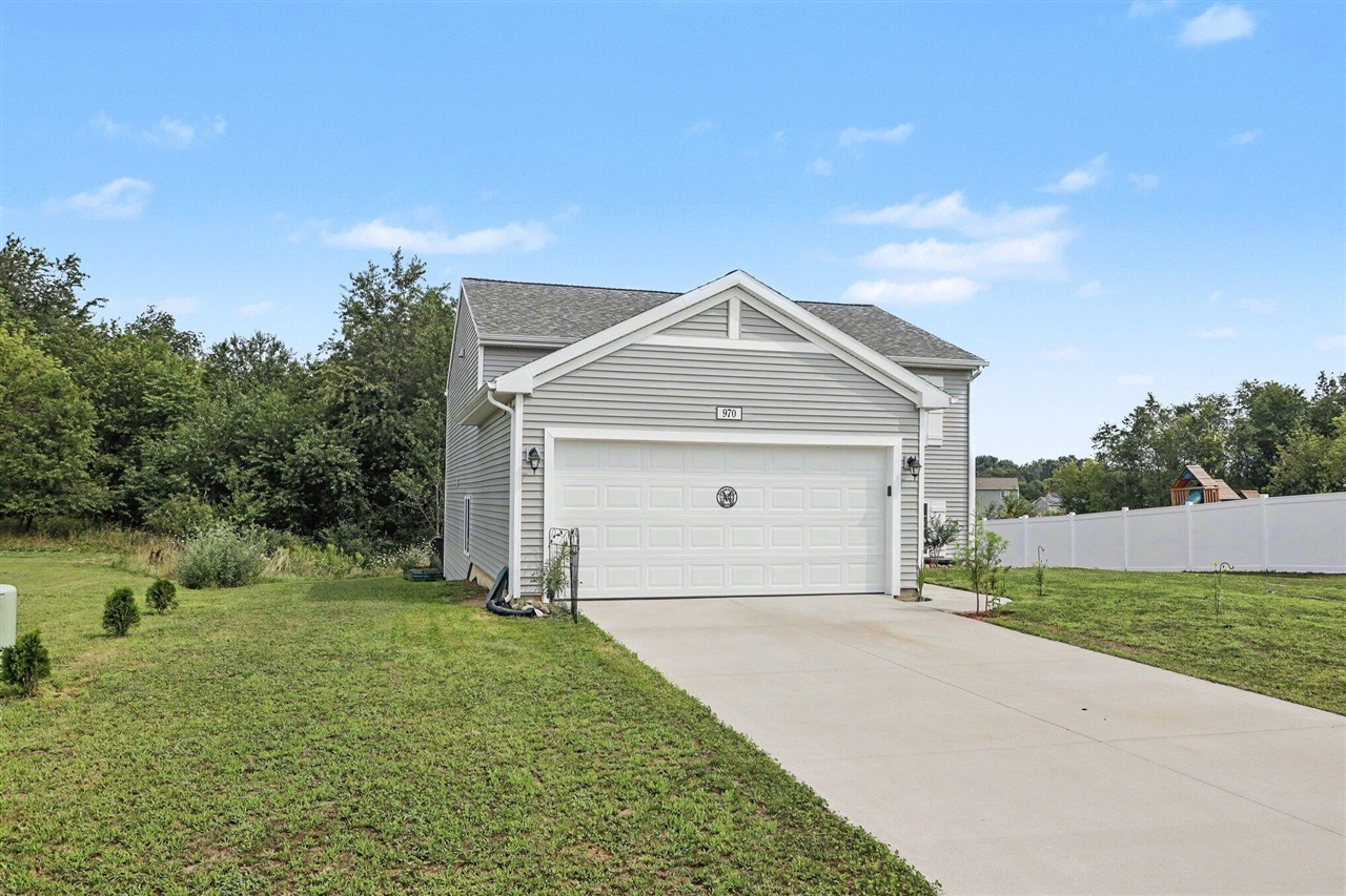 4th image of 970 View Pointe Dr, Middleville, MI 49333 | MLS# 70551877