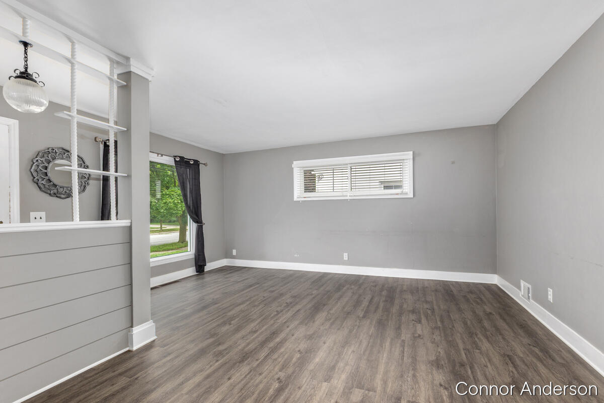 2nd image of 310 Rosemary St, Grand Rapids, MI 49507 | MLS# 70551879